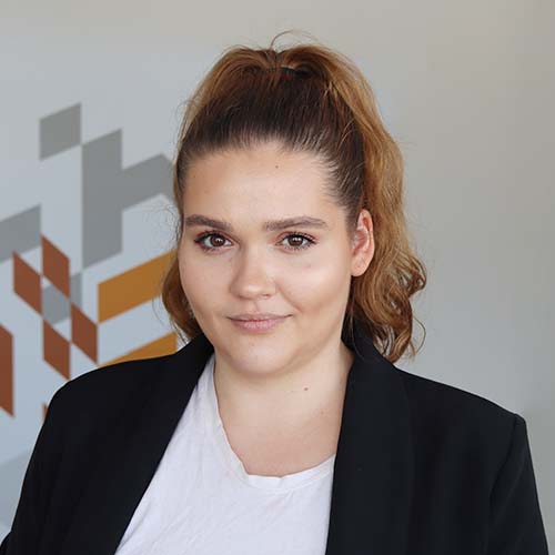 Karyna Mikhnich